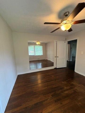 2174 Trailwood Drive SE, Smyrna, GA 30080