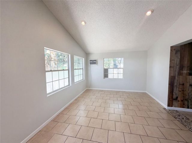 613 4TH STREET NE, Fort Meade, FL 33841