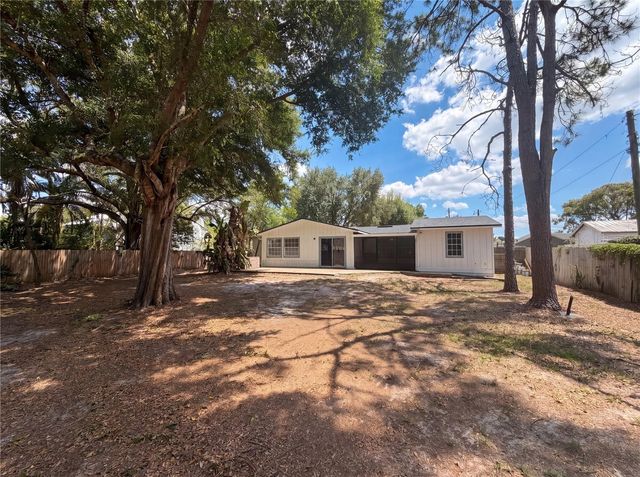 613 4TH STREET NE, Fort Meade, FL 33841