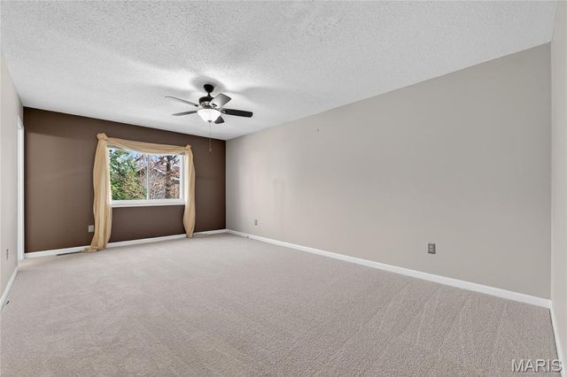 15424 Country Ridge Drive, Chesterfield, MO 63017