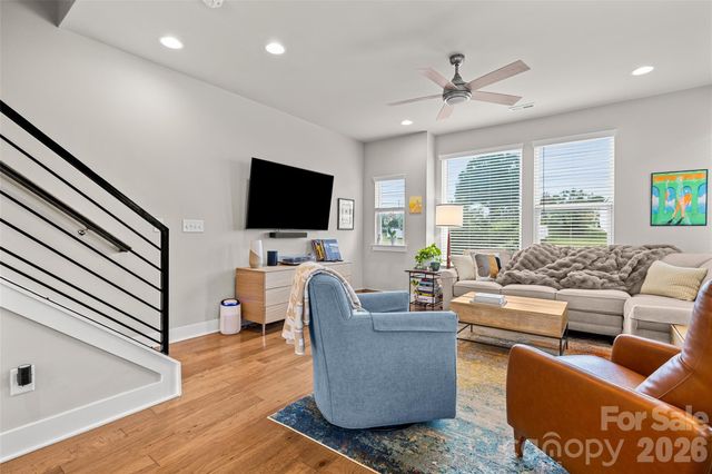 2103 Isom Street, Charlotte, NC 28208