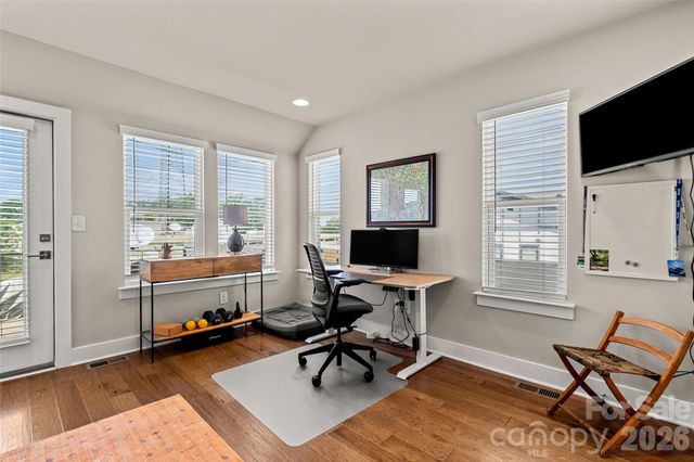 2103 Isom Street, Charlotte, NC 28208