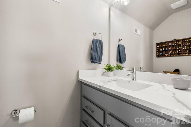 2103 Isom Street, Charlotte, NC 28208