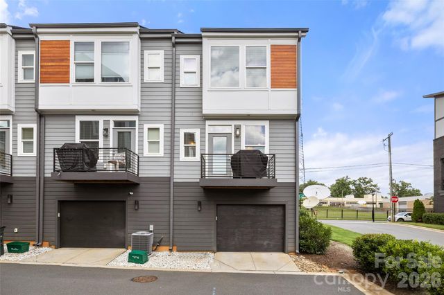 2103 Isom Street, Charlotte, NC 28208