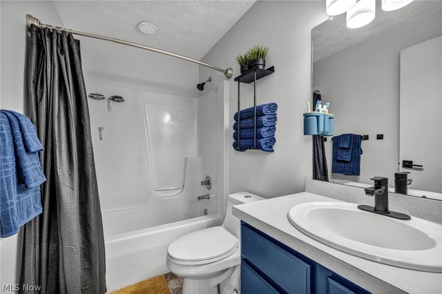 554 Hastings Court, Akron, OH 44319