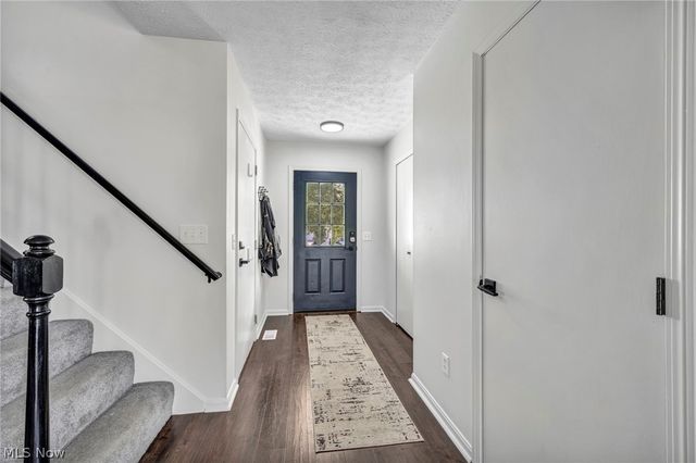 554 Hastings Court, Akron, OH 44319
