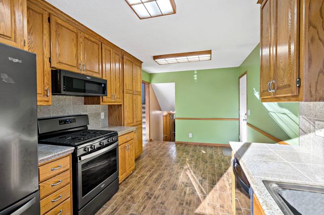 2069 N Ivy Street, North Saint Paul, MN 55109