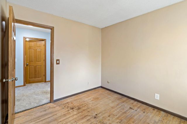 2069 N Ivy Street, North Saint Paul, MN 55109