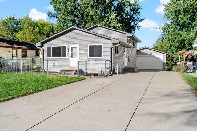 2069 N Ivy Street, North Saint Paul, MN 55109