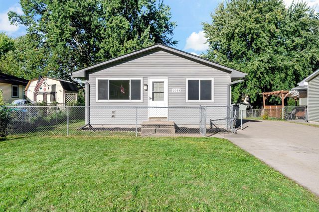 2069 N Ivy Street, North Saint Paul, MN 55109