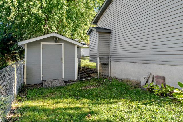 2069 N Ivy Street, North Saint Paul, MN 55109