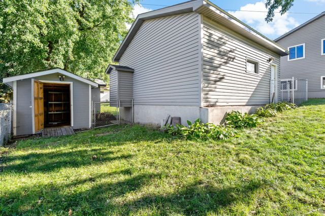 2069 N Ivy Street, North Saint Paul, MN 55109