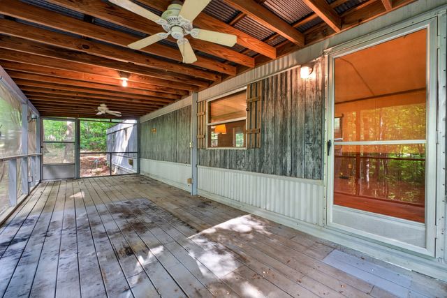 360 Floyd Dr, Smithville, TN 37166