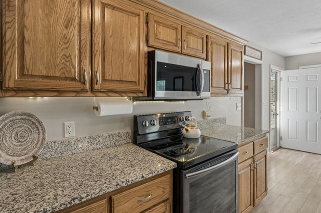 3011 Candlelite Dr, Spring Hill, TN 37174