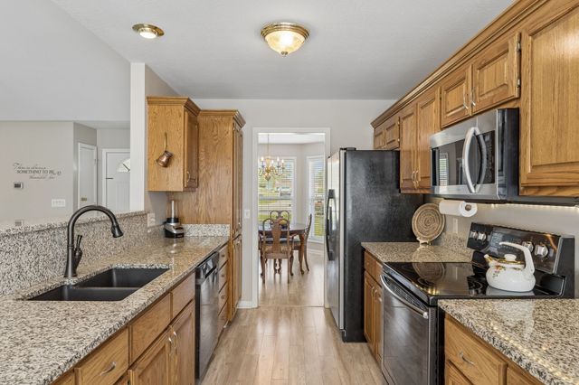 3011 Candlelite Dr, Spring Hill, TN 37174