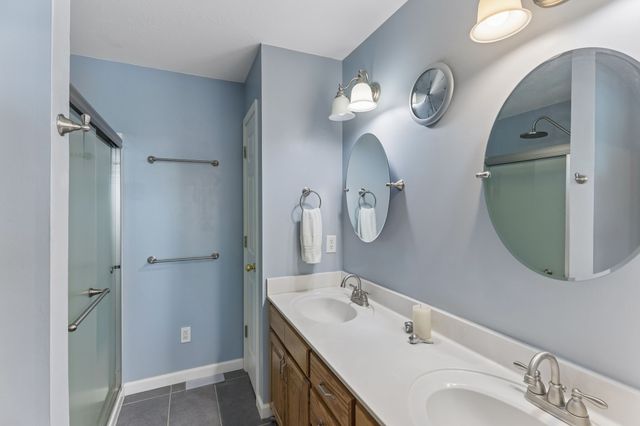 3011 Candlelite Dr, Spring Hill, TN 37174