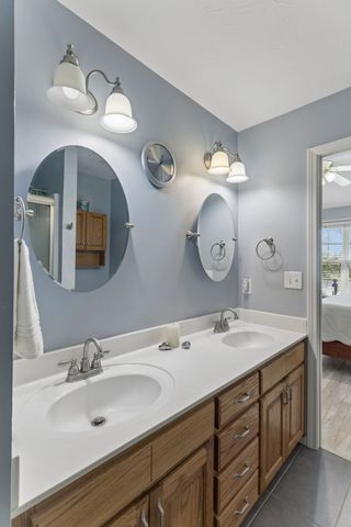 3011 Candlelite Dr, Spring Hill, TN 37174