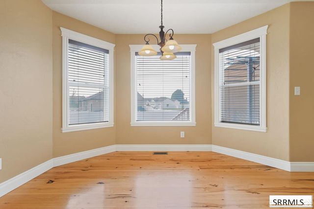 493 N 4th W, Rigby, ID 83422