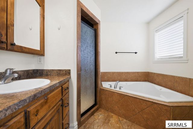 493 N 4th W, Rigby, ID 83422