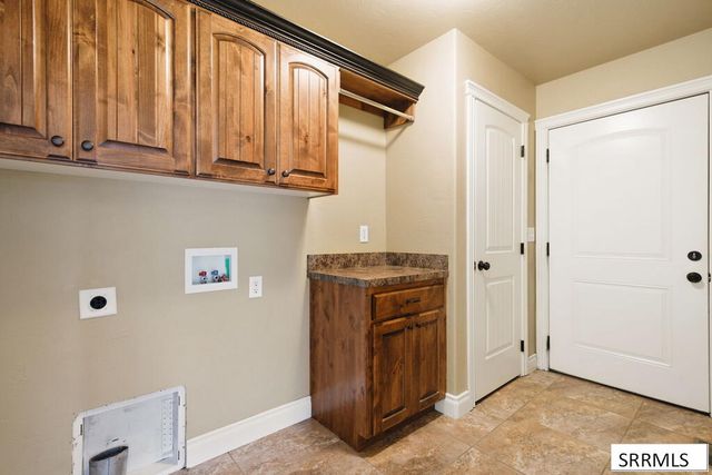 493 N 4th W, Rigby, ID 83422