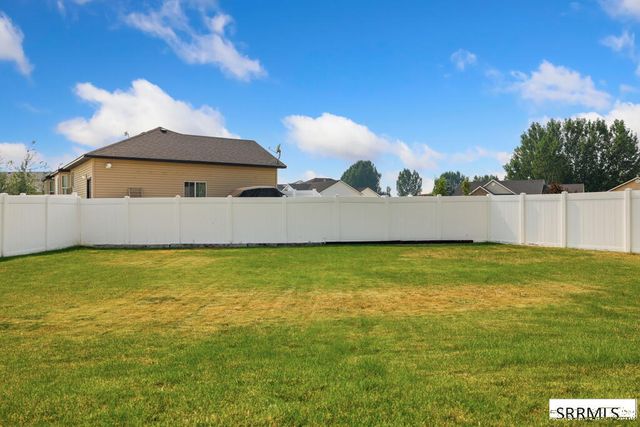 493 N 4th W, Rigby, ID 83422
