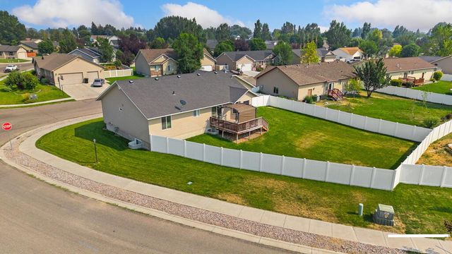 493 N 4th W, Rigby, ID 83422