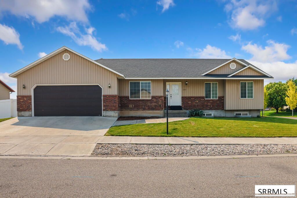 493 N 4th W, Rigby, ID 83422