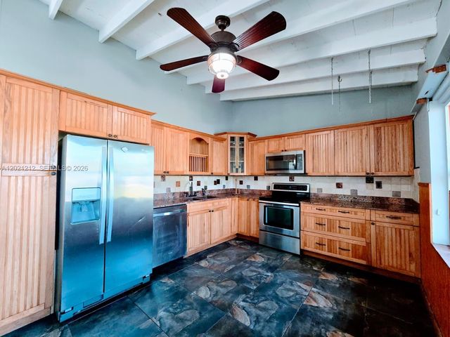 6208 SW 26th St, Miramar, FL 33023