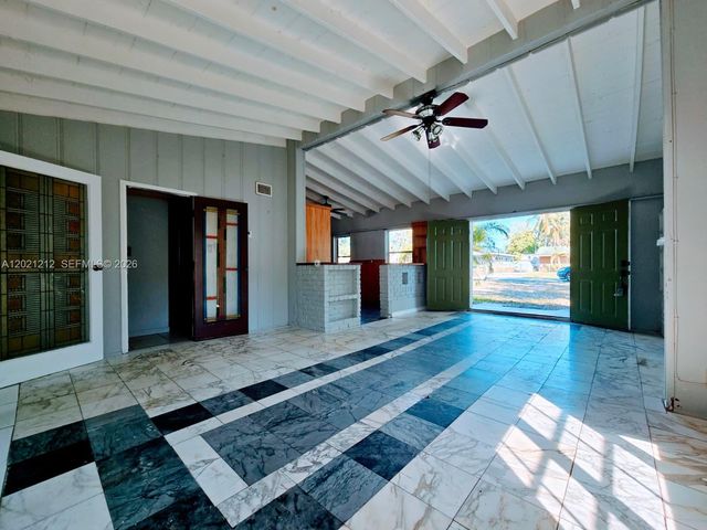 6208 SW 26th St, Miramar, FL 33023