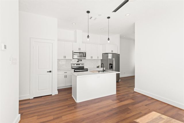 3940 Davenport Street A, Houston, TX 77051