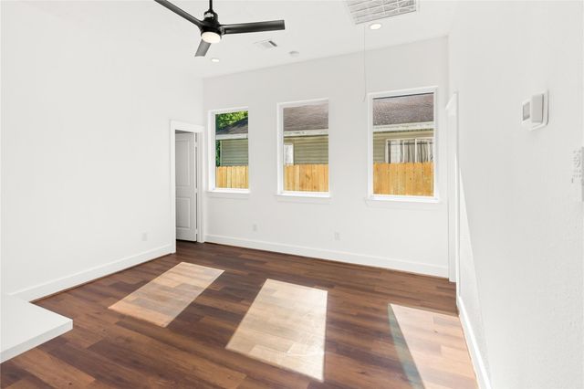 3940 Davenport Street A, Houston, TX 77051