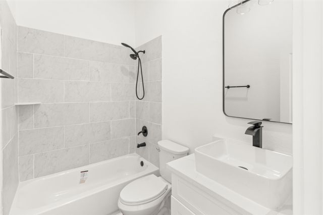 3940 Davenport Street A, Houston, TX 77051