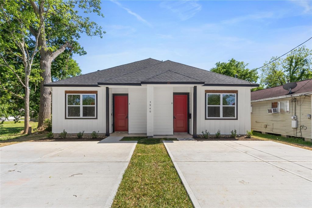 3940 Davenport Street A, Houston, TX 77051