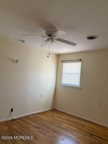 2173 Mount Hood Lane, Toms River, NJ 08753