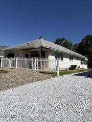 2173 Mount Hood Lane, Toms River, NJ 08753