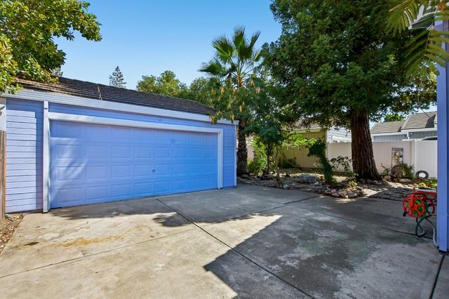 456 Parker Dr, Folsom, CA 95630