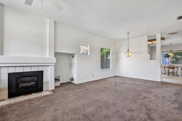 456 Parker Dr, Folsom, CA 95630