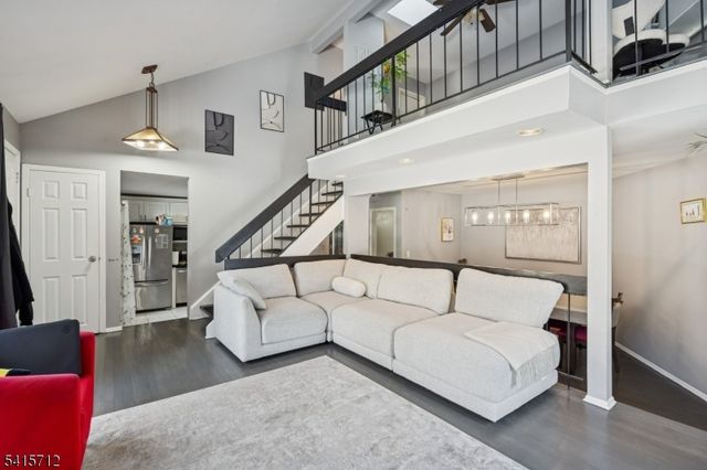 59 Sycamore Ct Ondo, Bernards Twp., NJ 07920