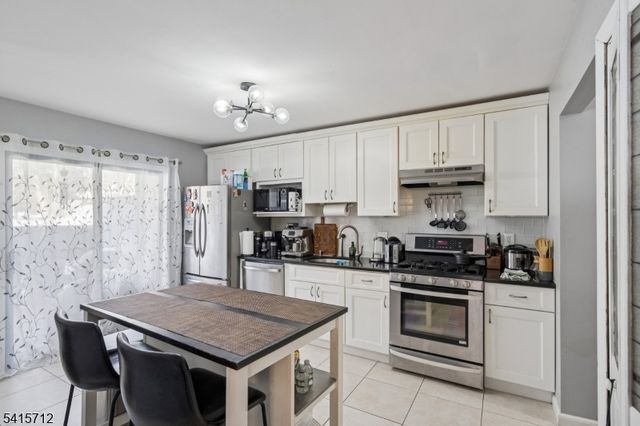 59 Sycamore Ct Ondo, Bernards Twp., NJ 07920