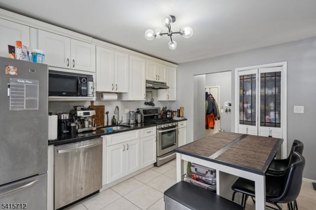 59 Sycamore Ct Ondo, Bernards Twp., NJ 07920