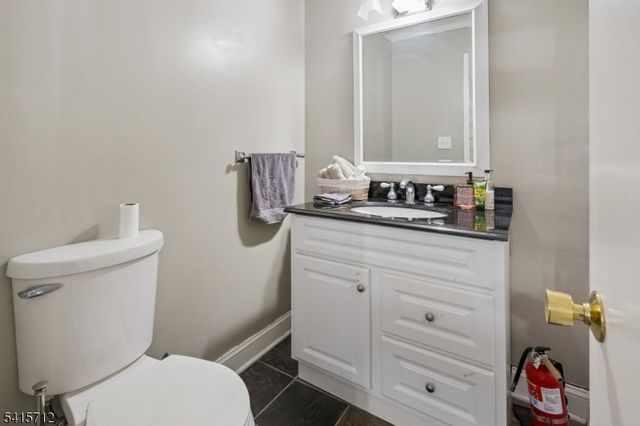 59 Sycamore Ct Ondo, Bernards Twp., NJ 07920