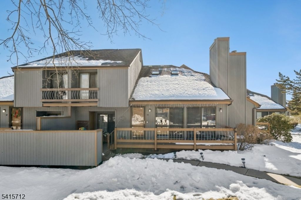 59 Sycamore Ct Ondo, Bernards Twp., NJ 07920