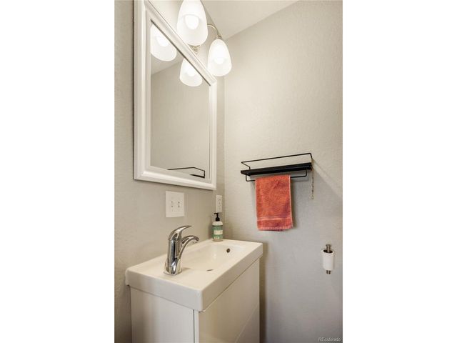 4746 Quitman St, Denver, CO 80212