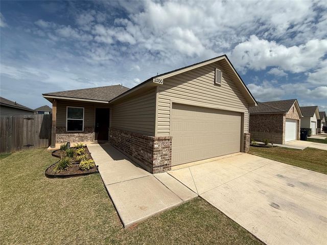 11700 Krew Way, Yukon, OK 73099
