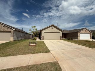 11700 Krew Way, Yukon, OK 73099