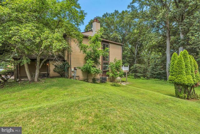 6569 SENATOR LN, Bensalem, PA 19020