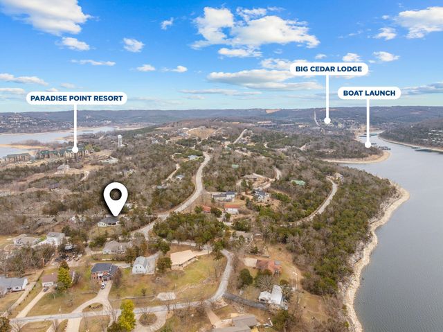 1143 Oakwood Drive, Hollister, MO 65672