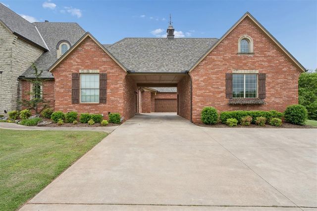 10221 S Triple X Road, Choctaw, OK 73020