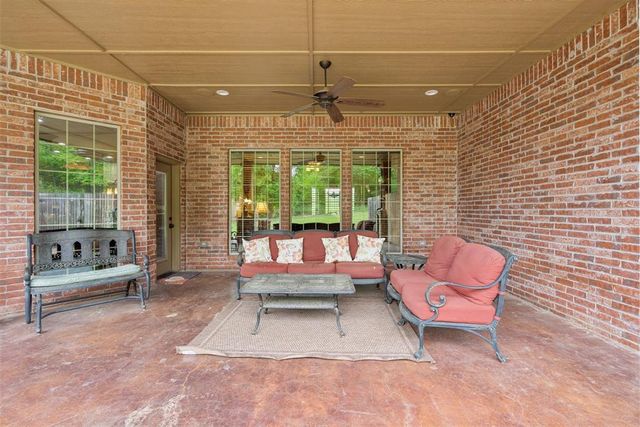 10221 S Triple X Road, Choctaw, OK 73020