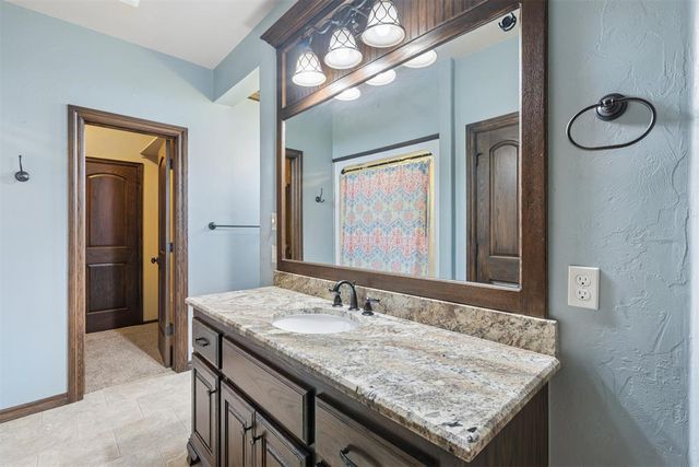 10221 S Triple X Road, Choctaw, OK 73020
